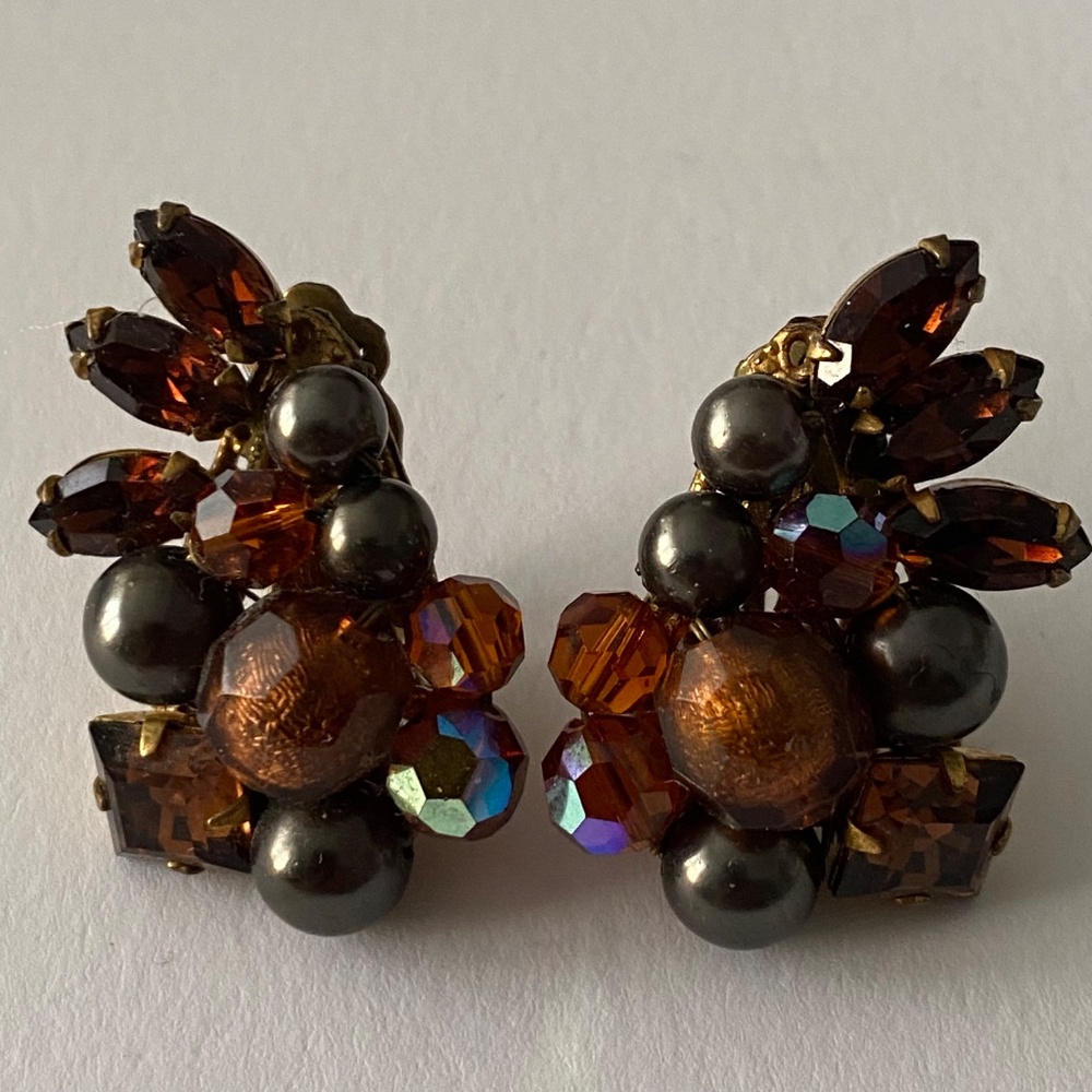 Vintage Designer Eugene Gold Tone Brown Orange Glass Pearl Clip On Earrings